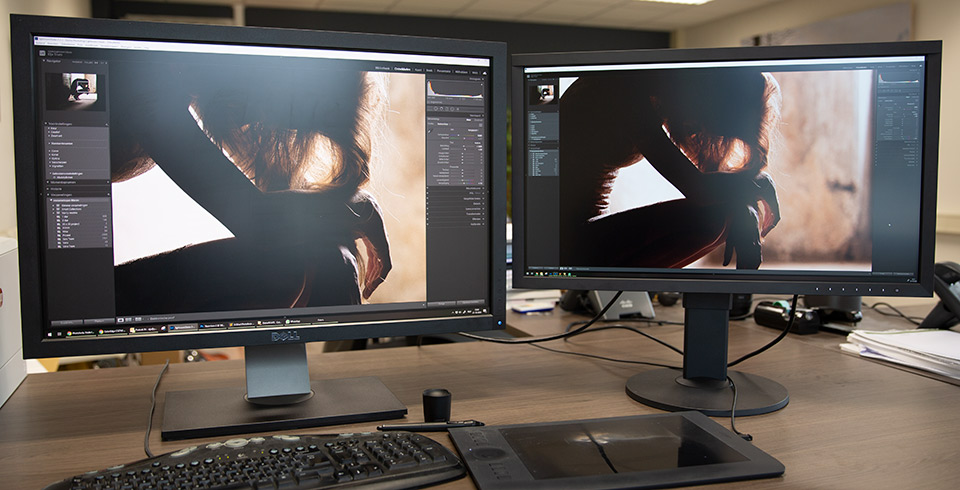 30-inch Dell next to 27-inch Eizo
