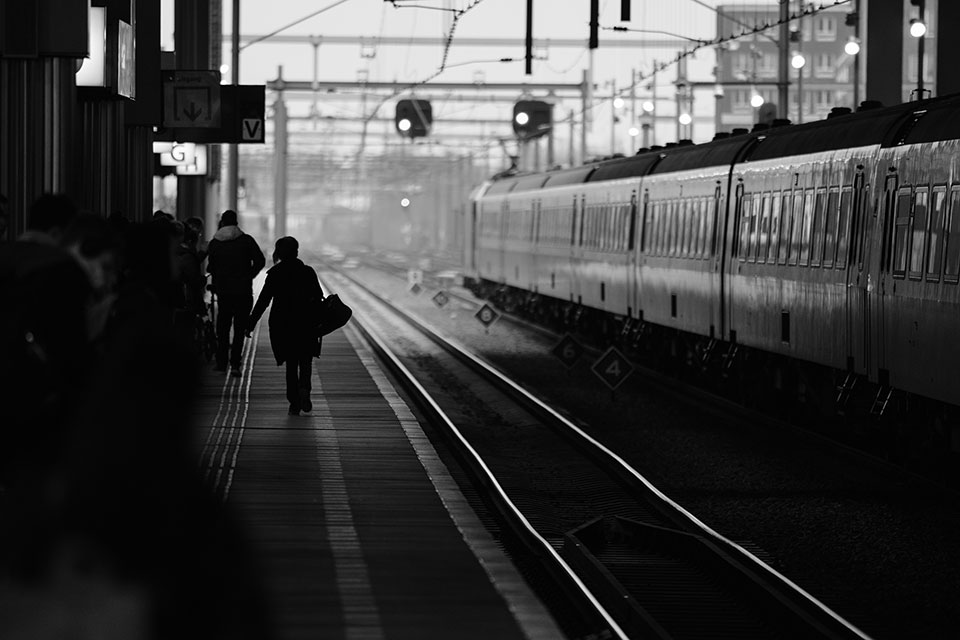 Street photography spot metering Street photography spot metering