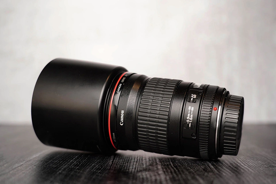 Canon EF 135mm f/2 Canon EF 135mm f/2