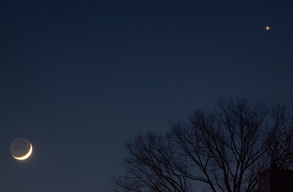 Moon versus Venus 2 Moon versus Venus 2