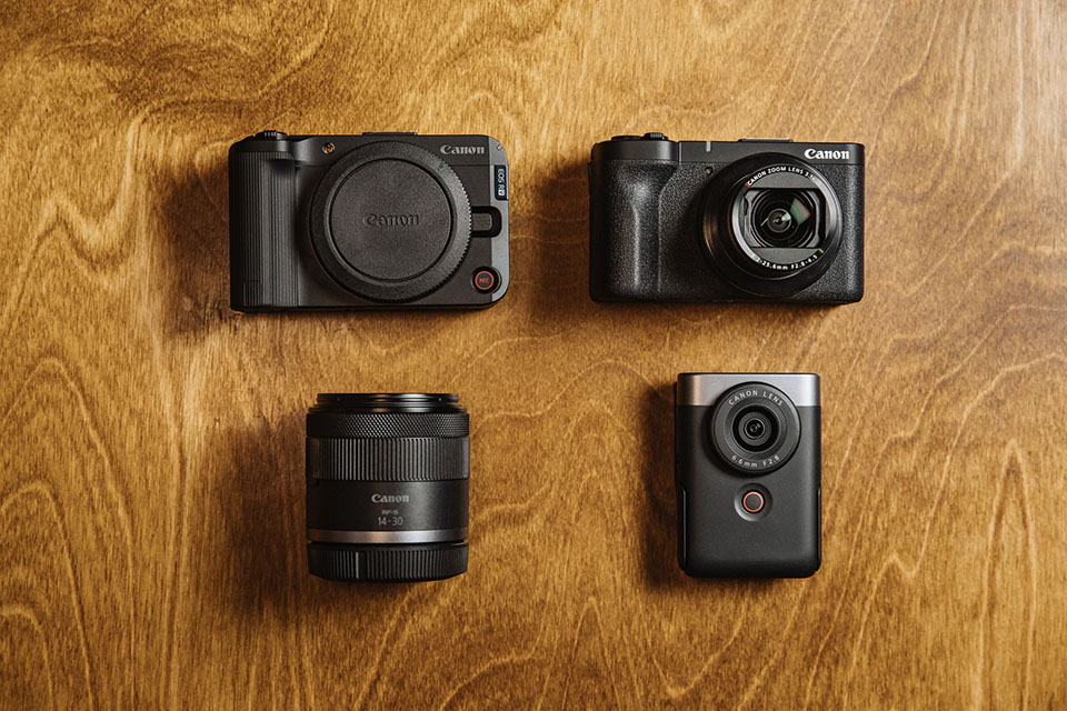 Canon PowerShot V1 R50 V content creator kit 2