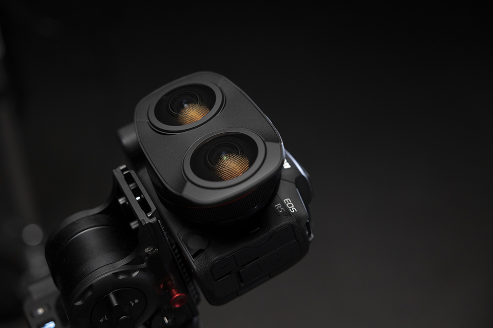 Canon EOS VR SYSTEM RF 5.2 mm F2.8L DUAL FISHEYE 2 Canon EOS VR SYSTEM RF 5.2 mm F2.8L DUAL FISHEYE 2