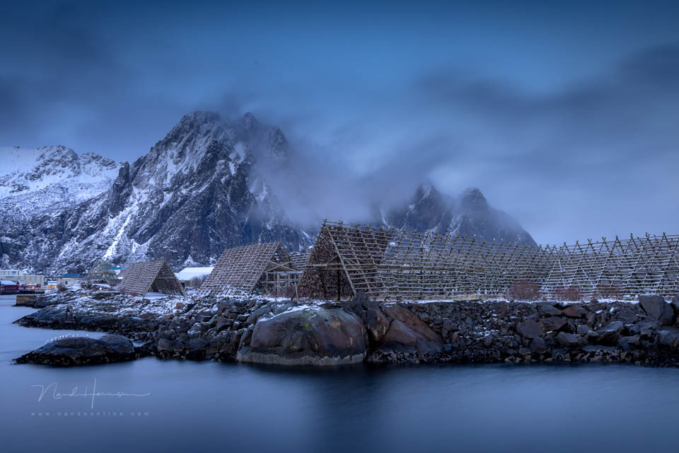 Nando 2025 blue hour Lofoten 3