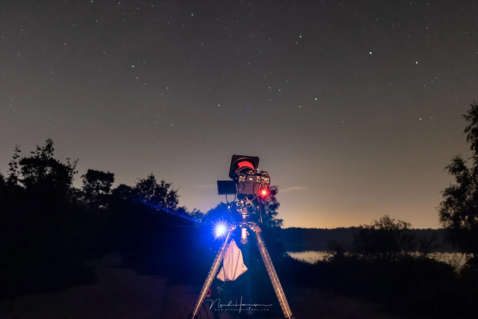 Nando camera at night
