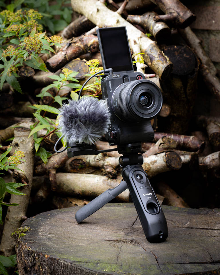 Nando Canon EOS R50 V 18 Nando Canon EOS R50 V 18