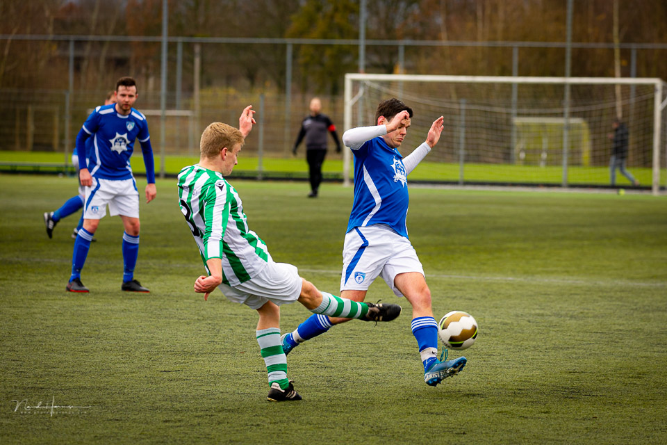 Nando canon r3 football 4