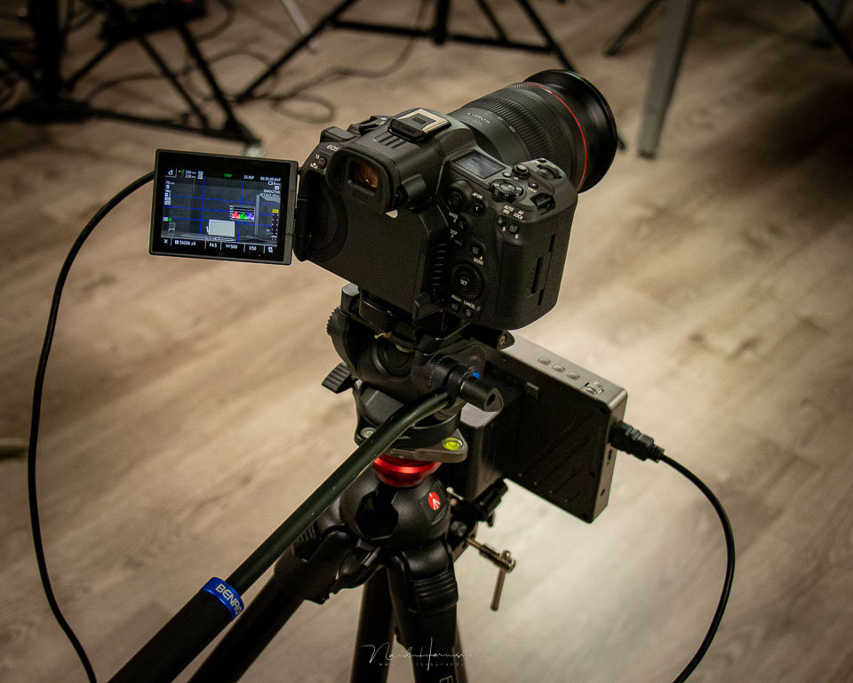 Nando EOS R5 C studio setup 1