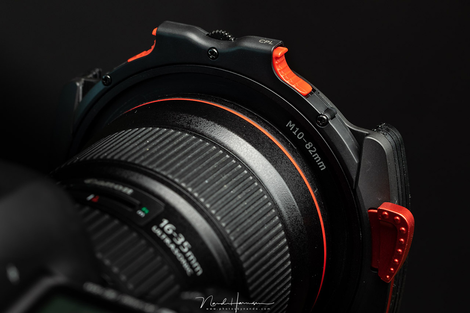 The Haida M10 filter holder with an 82mm adapter ring and the CPL drop-in filter The Haida M10 filter holder with an 82mm adapter ring and the CPL drop-in filter