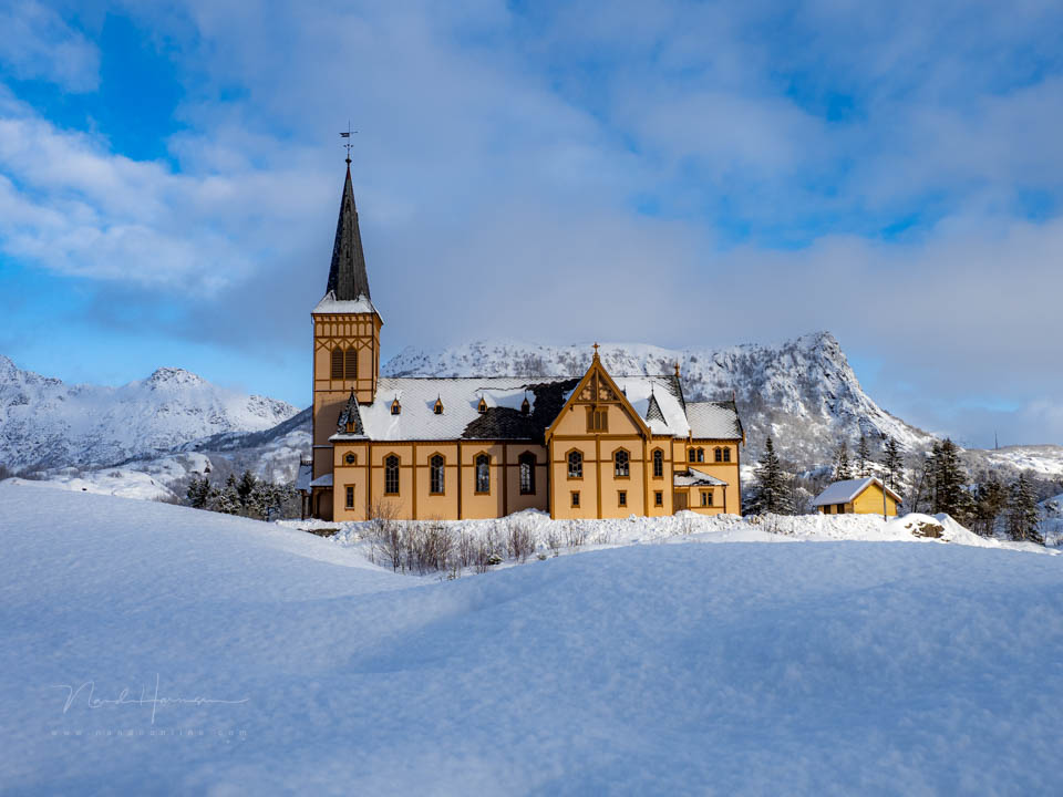 Nando kabelvag lofoten cathedral