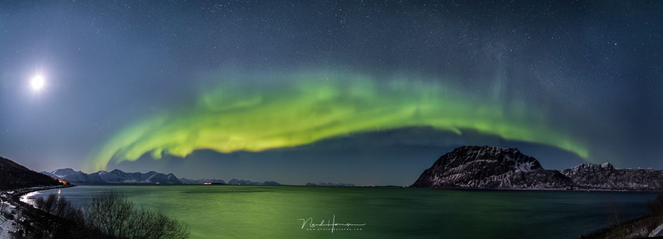 Nando Lofoten aurora panorama Nando Lofoten aurora panorama