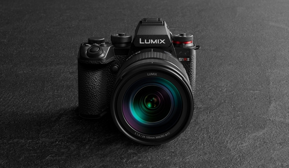 Nando Lumix S1RII exterior