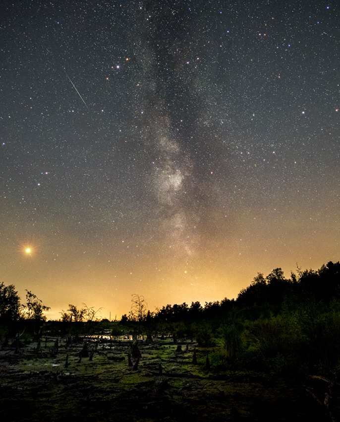 Nando photographing the Milky Way
