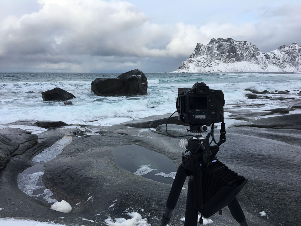 Nando sturdy tripod on the beach Nando sturdy tripod on the beach