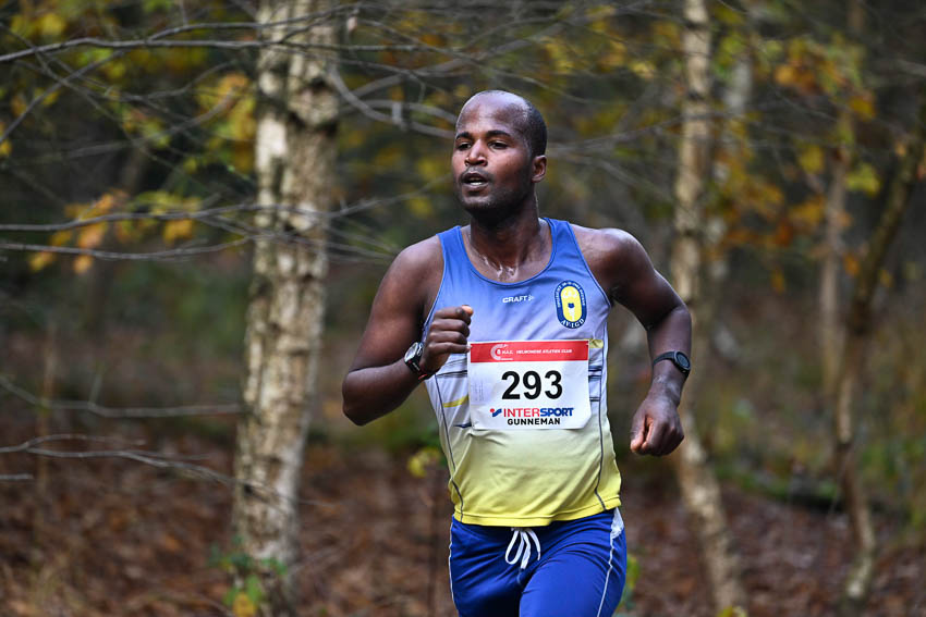 Nando cross-country running