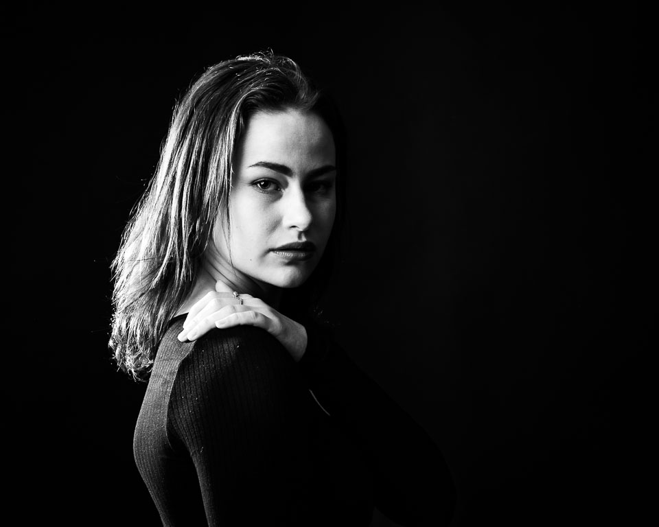 Nando b&w model Nando b&w model