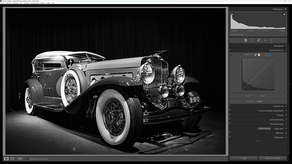 Nando black and white washed out 1 Nando black and white washed out 1