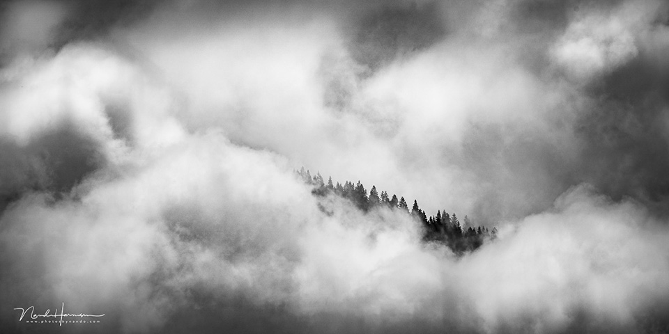 Nando black and white mountains clouds