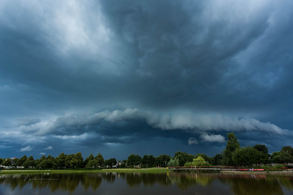 Nando roll cloud