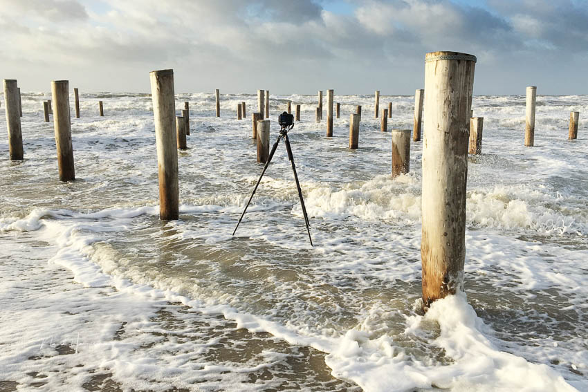 Nando tripod by the sea Nando tripod by the sea