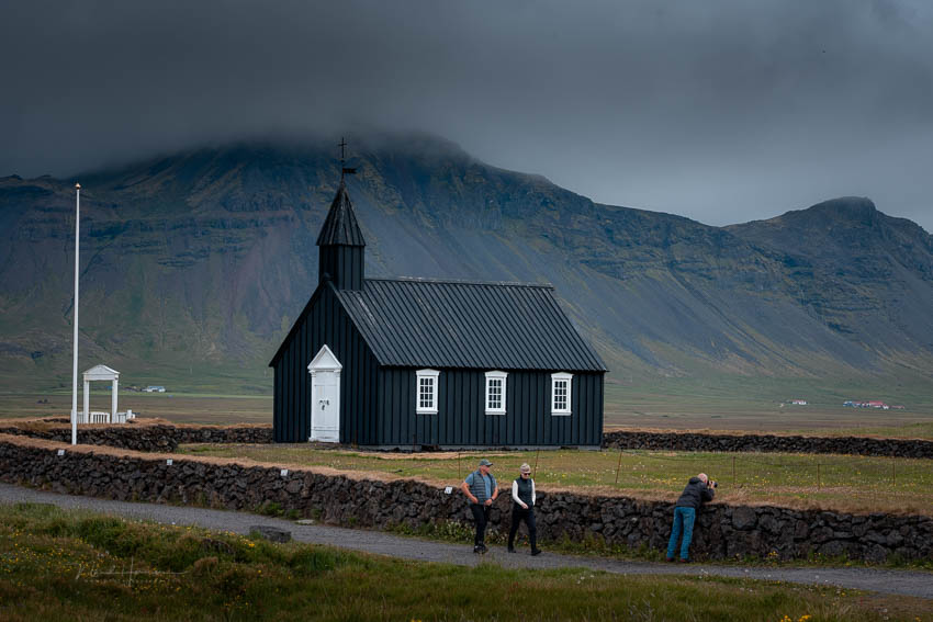 Nando black church crowds 3