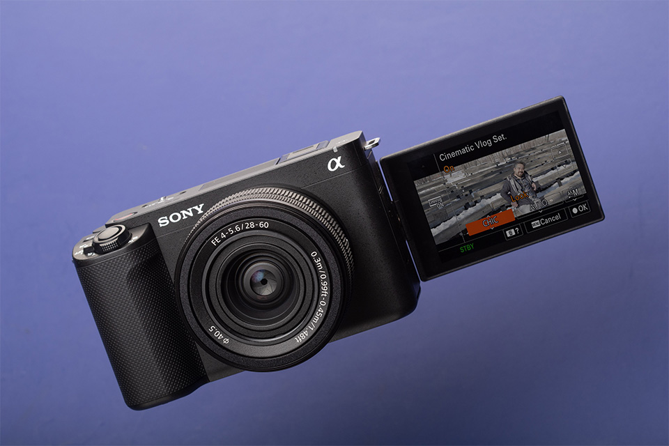 Sony ZV-E1 floating Sony ZV-E1 floating