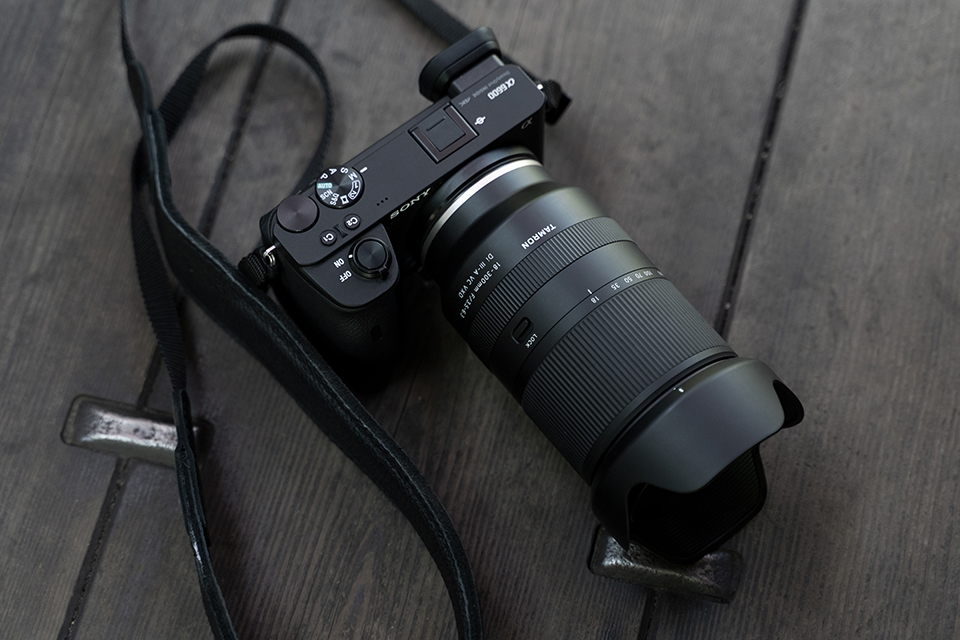 Tamron 18-300mm f/3,5-6,3 Di III-AVC VXD Tamron 18-300mm f/3,5-6,3 Di III-AVC VXD