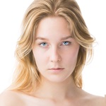 Flash photography tip: Completely white background