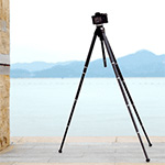 Benro Theta: a tripod that levels itself
