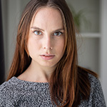 Portrait photography tip: Avoid direct sunlight through a window Portrait photography tip: Avoid direct sunlight through a window