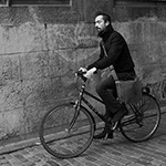 Portrait photography tip: Experiment with street portraits