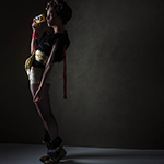 Posing tip: play with curves and use a prop