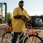 Street photography tip: Use the worm's-eye view