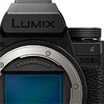 Panasonic introduces the LUMIX S5IIx
