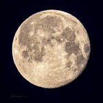 Photographing the Full Moon creatively